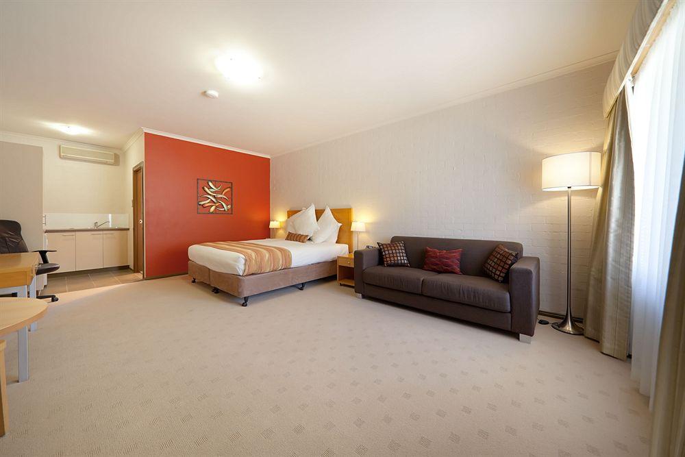 Blazing Stump Motel&Suites Wodonga Exterior foto