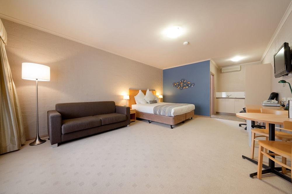 Blazing Stump Motel&Suites Wodonga Exterior foto