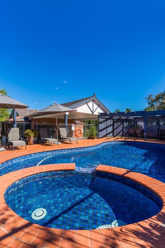 Blazing Stump Motel&Suites Wodonga Exterior foto